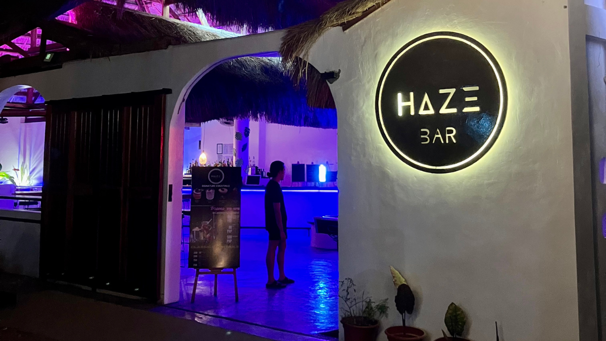 Haze Bar Moalboal